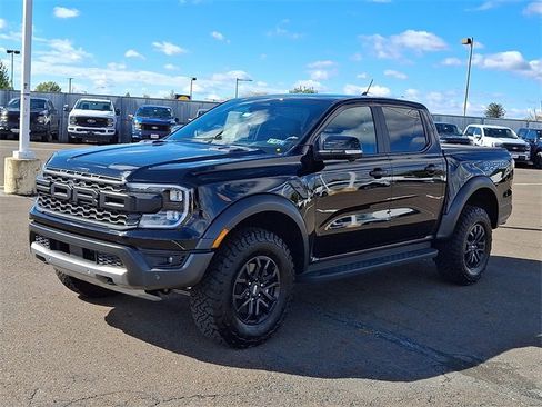 Used 2025 Ford Ranger Raptor image 3
