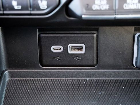 Used 2024 Chevrolet Tahoe High Country image 26