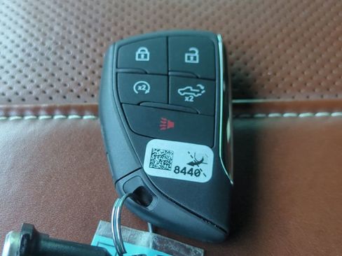 Used 2024 GMC Sierra 1500 Denali Ultimate image 32