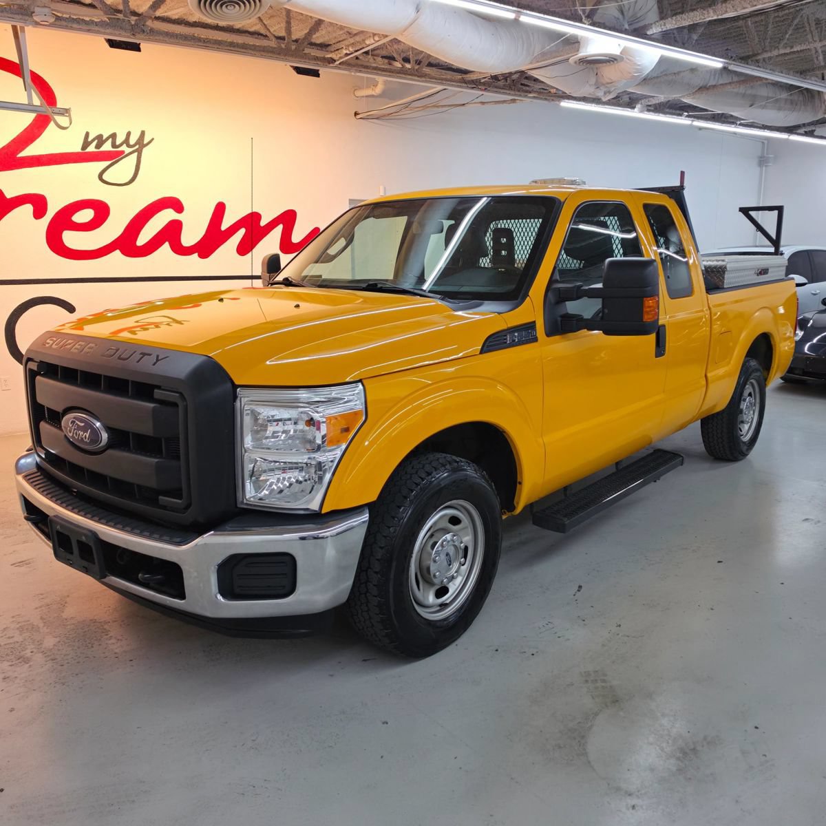 Used 2016 Ford F250 XL w/ Power Equipment Group RWD image 2