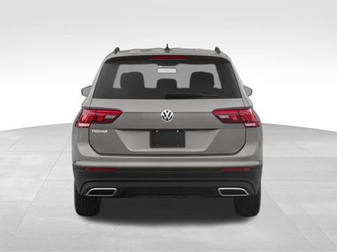Used 2021 Volkswagen Tiguan S FWD image 5