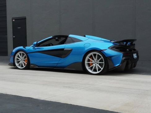 Used 2020 McLaren 600LT Spider RWD image 7