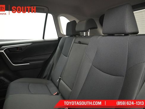 Used 2023 Toyota RAV4 LE AWD/4WD image 24