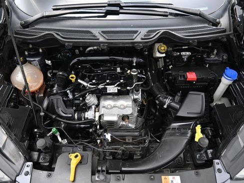 Used 2019 Ford EcoSport SE FWD image 34