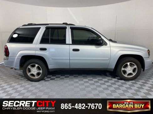 Used 2007 Chevrolet TrailBlazer LS w/ LS Preferred Equipment Group RWD image 8