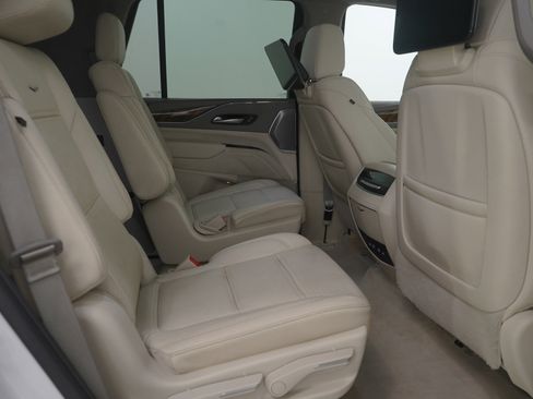 Used 2023 Cadillac Escalade Sport Platinum image 16