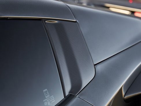 Used 2022 Ferrari F8 Tributo image 11