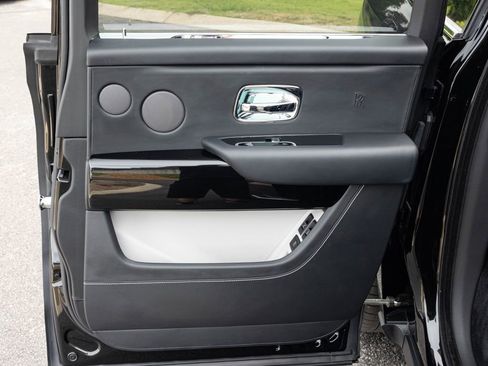 Certified 2021 Rolls-Royce Cullinan AWD/4WD image 65