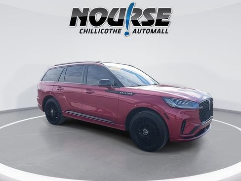 Used 2025 Lincoln Aviator AWD w/ Jet Appearance Package image 2