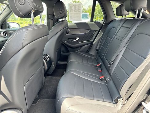 Used 2022 Mercedes-Benz GLC 300 4MATIC w/ AMG Line image 23