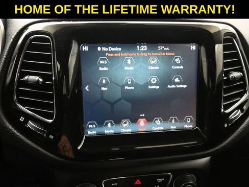 Used 2018 Jeep Compass Limited w/ Navigation Group image 32