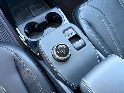 Used 2024 Ford Mustang Mach-E Premium image 19
