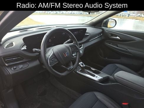 Used 2024 Buick Envista Preferred w/ Convenience I Package image 7