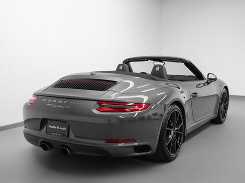 Used 2017 Porsche 911 Carrera S image 13