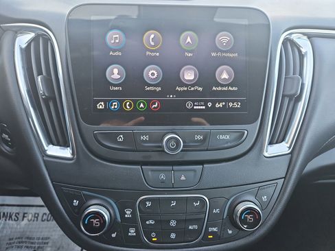 Used 2024 Chevrolet Malibu LT image 9