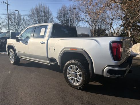 Used 2022 GMC Sierra 2500 Denali w/ Denali Ultimate Package image 8