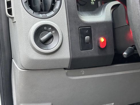 Used 2011 Ford E-250 and Econoline 250 Extended w/ PWR Group image 24