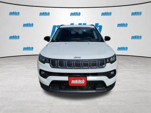Used 2022 Jeep Compass Latitude w/ Convenience Group AWD/4WD image 2