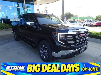 New 2026 GMC Sierra 1500 SLT w/ SLT Premium Package