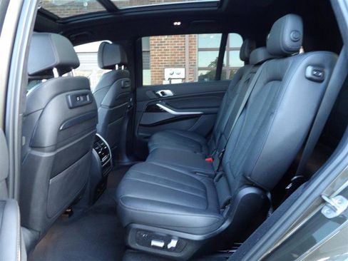 Used 2021 BMW X7 xDrive40i w/ Premium Package image 13