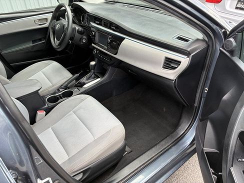 Used 2016 Toyota Corolla LE FWD image 15