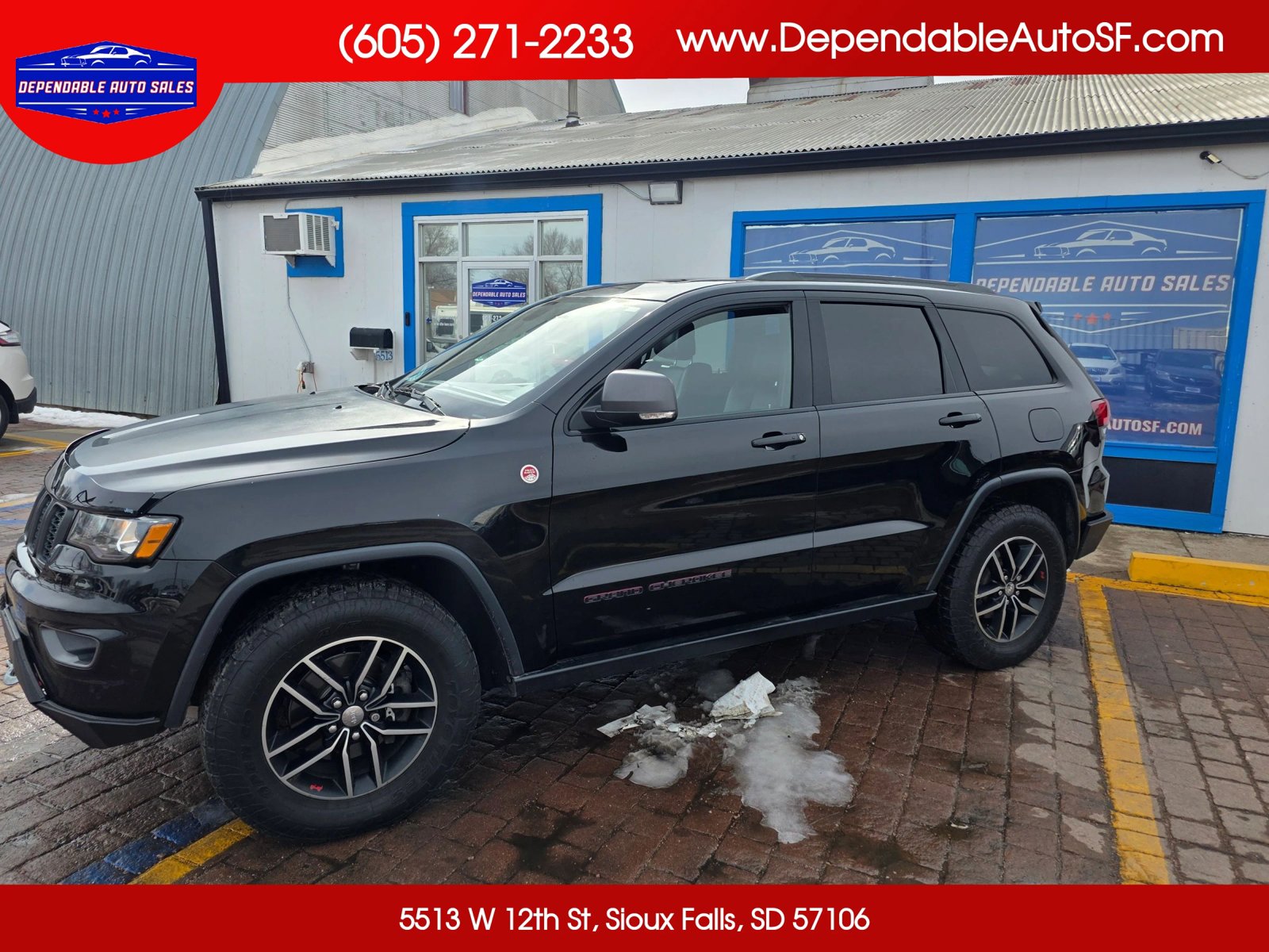 Used 2018 Jeep Grand Cherokee Trailhawk AWD/4WD image 1
