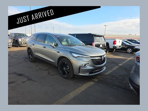 Used 2024 Buick Enclave Essence w/ Sport Touring Edition image 1