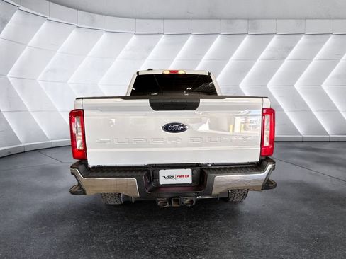 Used 2024 Ford F250 XLT image 5