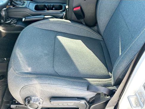 Used 2024 Jeep Wrangler Sport S image 18