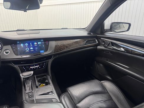 Used 2018 Cadillac CT6 Luxury image 15