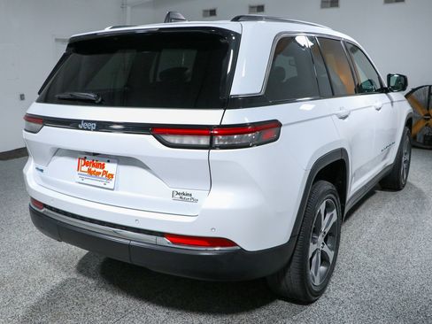 Used 2023 Jeep Grand Cherokee 4WD 4xe image 7