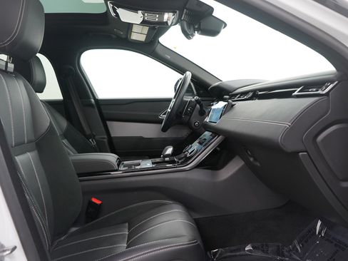 Used 2023 Land Rover Range Rover Velar R-Dynamic S image 13