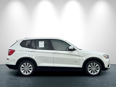 Used 2015 BMW X3 xDrive28i image 3
