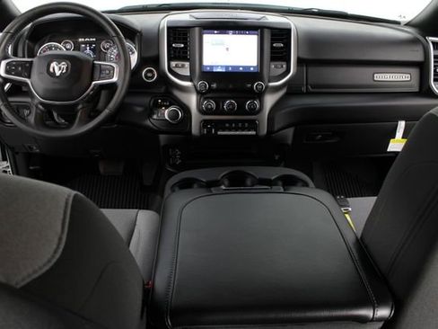 Used 2024 RAM 2500 Big Horn w/ Protection Group AWD/4WD image 9