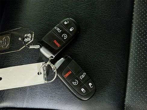 Used 2019 Dodge Charger SXT w/ Cold Weather Package image 33