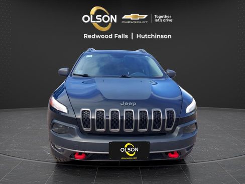 Used 2017 Jeep Cherokee Trailhawk w/ Comfort/Convenience Group image 8