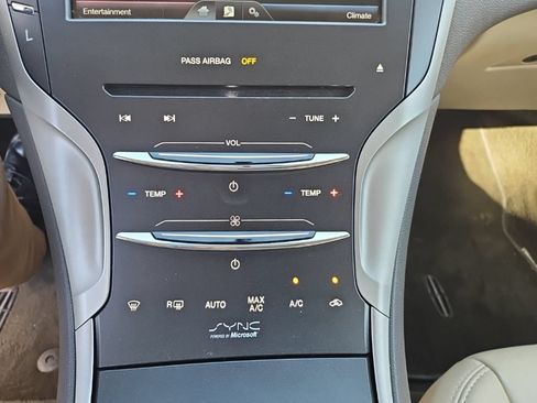 Used 2015 Lincoln MKZ Hybrid w/ Equipment Group 201A Select FWD image 26
