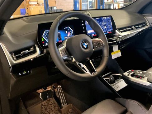 New 2026 BMW X2 xDrive28i w/ Technology Package AWD/4WD image 8