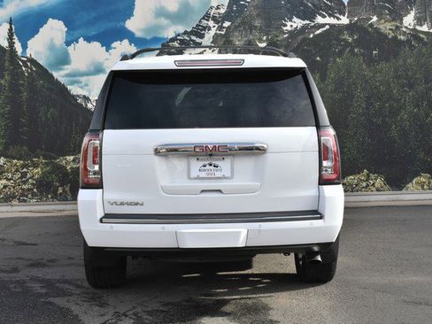 Used 2016 GMC Yukon Denali w/ Open Road Package image 10