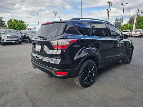 Used 2017 Ford Escape Titanium w/ Canadian Touring Package image 6