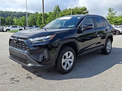 Certified 2025 Toyota RAV4 LE AWD/4WD image 3