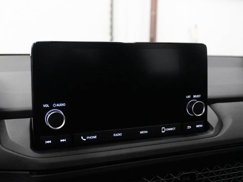 Certified 2023 Honda Accord EX image 22