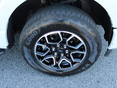 Used 2022 Ford F150 XLT w/ Equipment Group 302A High image 10