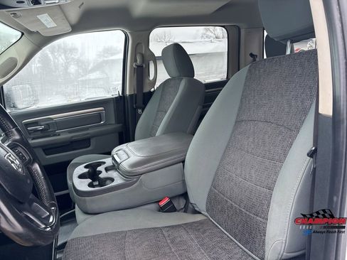 Used 2019 RAM 1500 Big Horn image 25