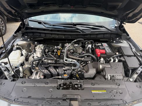 Used 2026 Nissan Altima 2.5 SV FWD image 32