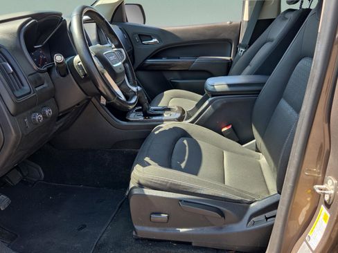 Used 2016 GMC Canyon SLE w/ SLE Convenience Package image 12