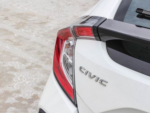 Used 2018 Honda Civic EX image 7