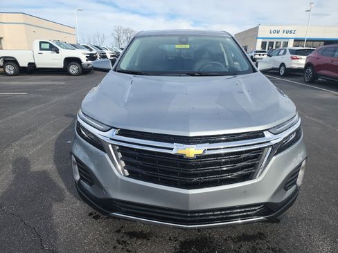 Used 2024 Chevrolet Equinox LT w/ LPO, Floor Liner Package image 8