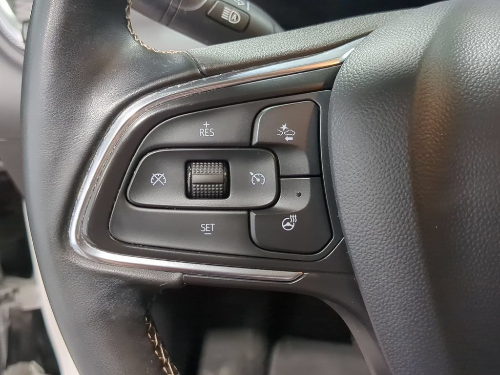 Used 2024 Buick Encore GX Avenir w/ Avenir Technology Package AWD/4WD image 29
