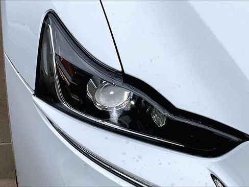 Used 2018 Lexus IS 300 F Sport w/ F Sport Package RWD image 28